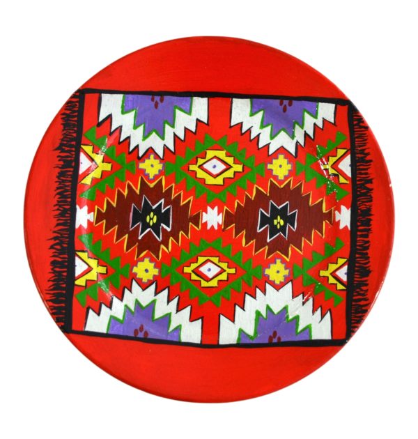 Pjatë qeramike me motivet e qilimit shqiptar